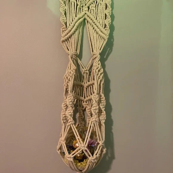 Handmade macrame wall hanging with mystical fairy garden in glass globe - Picture 3 of 6